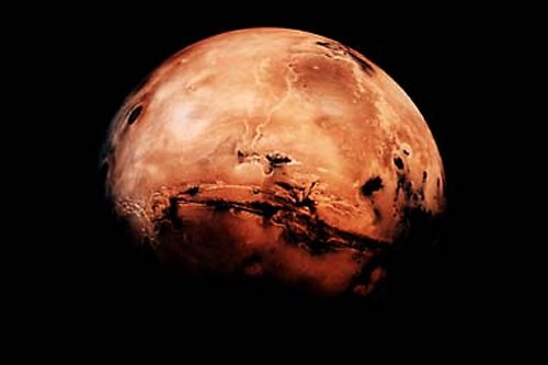 International research team finds new hope for life in Martian crust