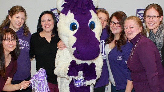 Western alumni celebrate their connections on Founder’s Day