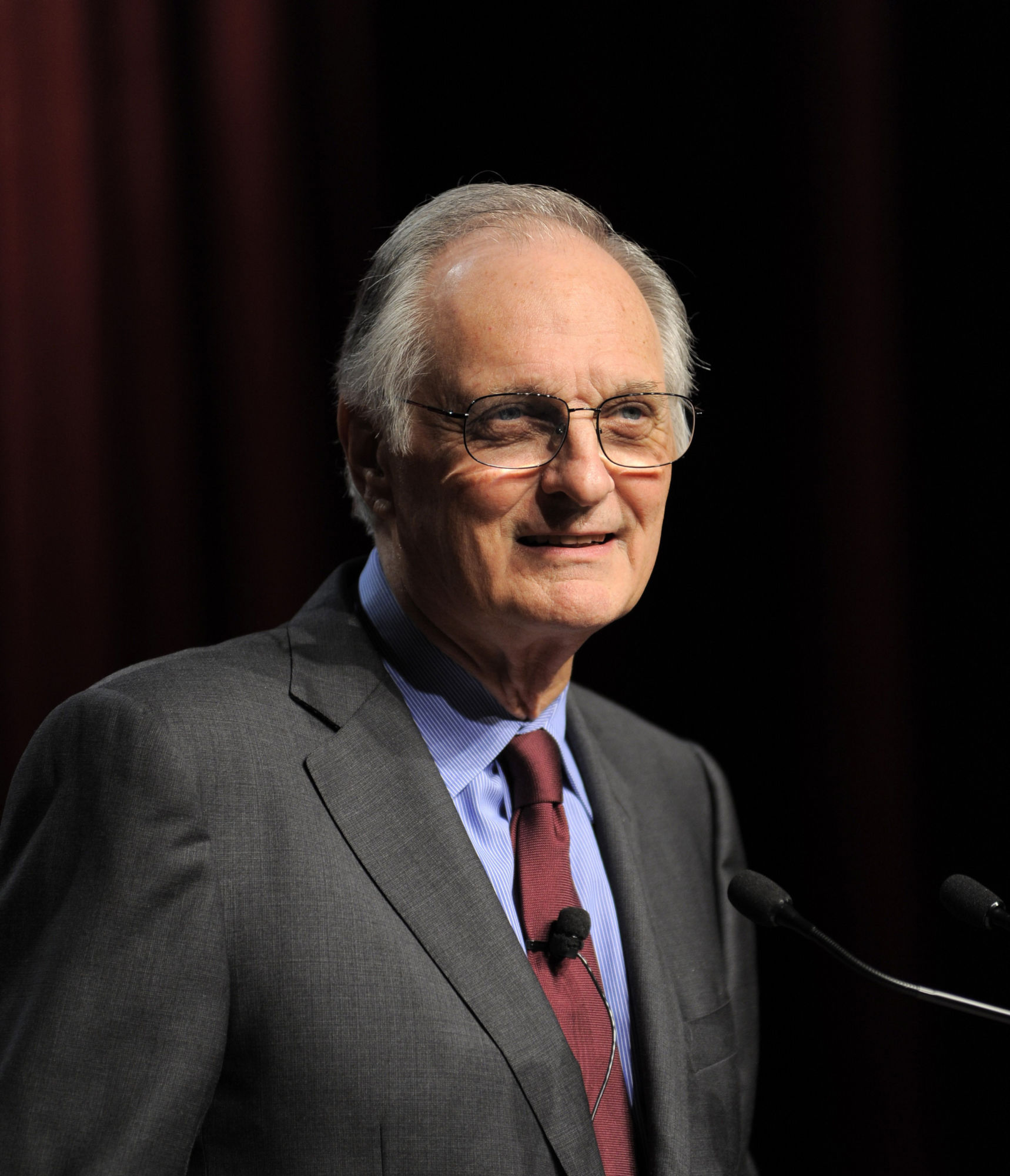 Western welcomes Alan Alda to Robarts’ Leaders in Innovation Dinner