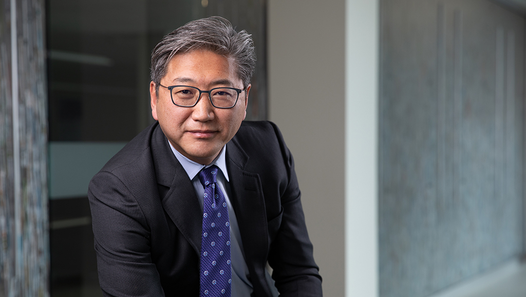 Internationally renowned surgeon Dr. John Yoo named Schulich Medicine & Dentistry Dean