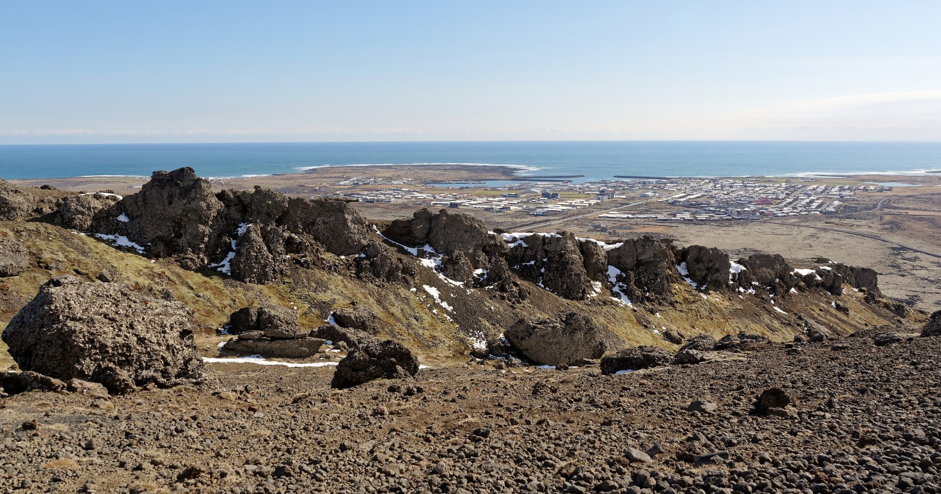 Experts available to discuss anticipated volcanic eruption in Iceland