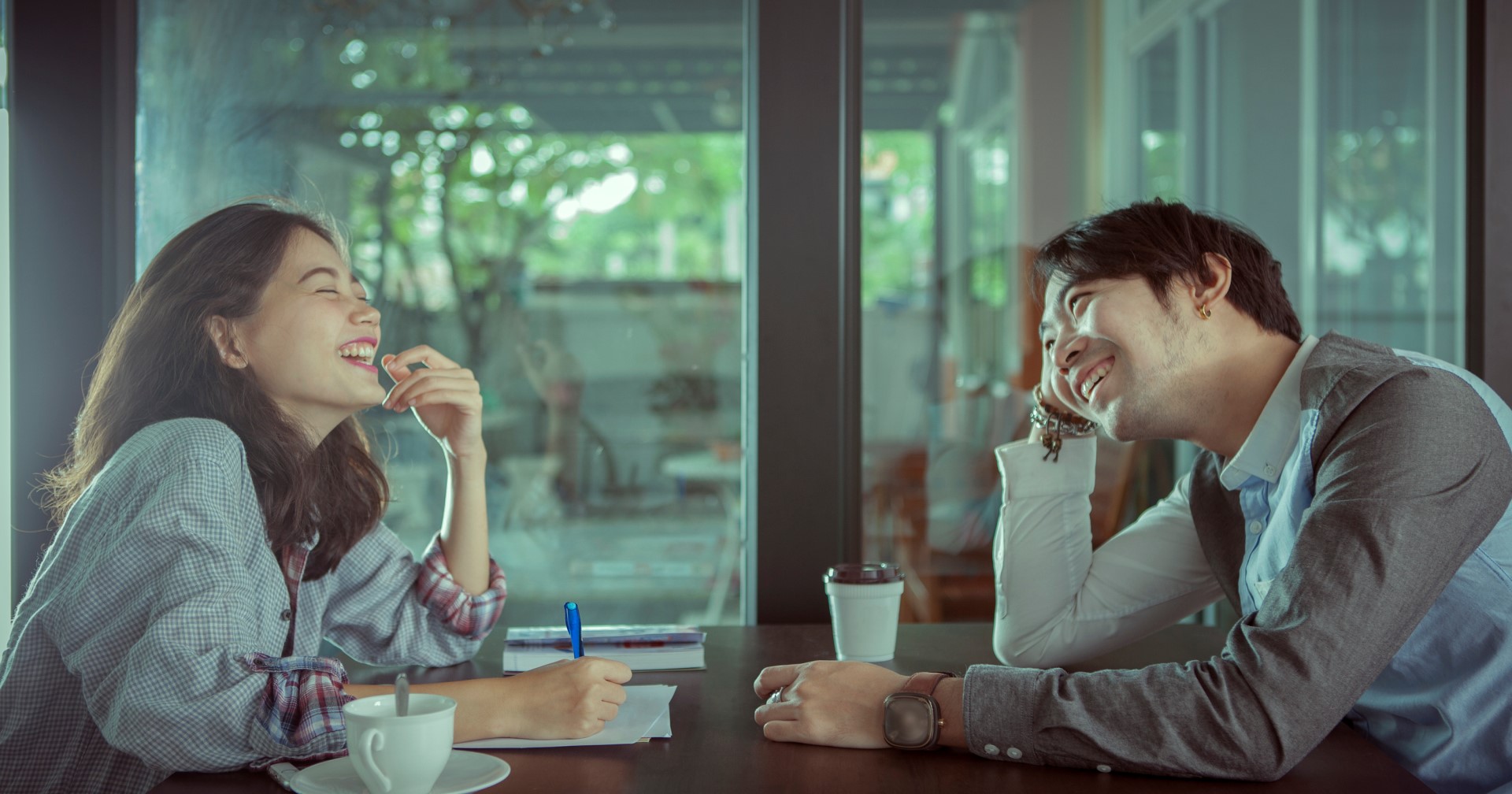 Western researchers examine intimate relationships