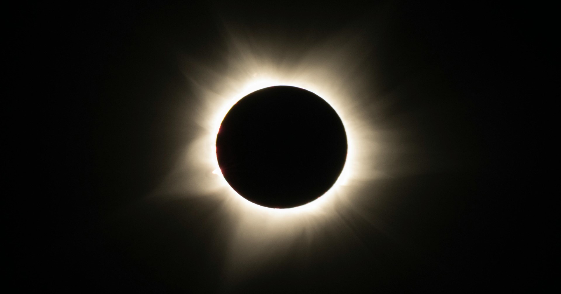 Experts available to discuss the total solar eclipse
