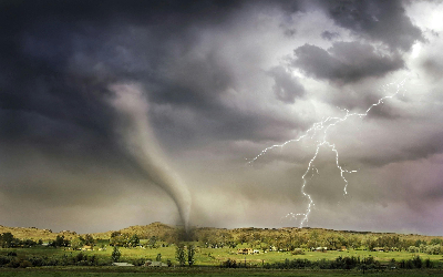Ontario researchers examine why wildfires and tornadoes have tangly relationship | The Weather Network