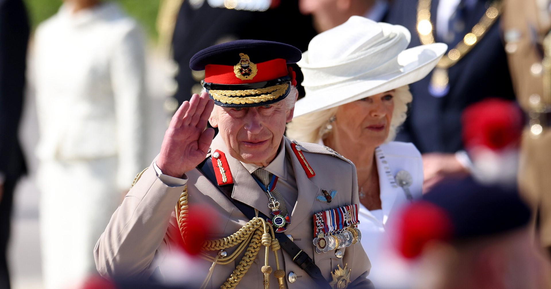 Experts available on the royal visit and throne speech