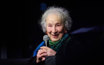 Margaret Atwood donates $1-million to establish research chair for bird science | The Globe and Mail
